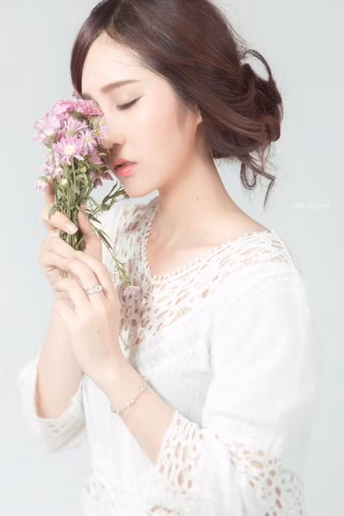 Chính bằng sự nỗ lực bền bỉ và đầu óc kinh doanh tốt, hiện nay Kiều Trang đang trong vai trò quản lí trên 20 hệ thống đại lí- chi nhánh toàn quốc về sản phẩm chăm sóc sắc đẹp.