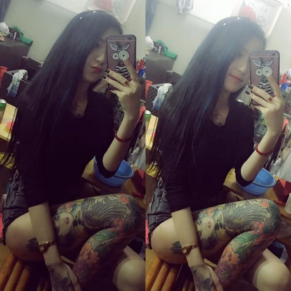 Hiện tại Thủy Ngân đã có khá nhiều hình xăm lớn, nhỏ trên cơ thể. Hình xăm đặc biệt nhất trên cơ thể cô chính là hình song phụng phía sau lưng và hình xăm lớn phủ kín một bên chân.