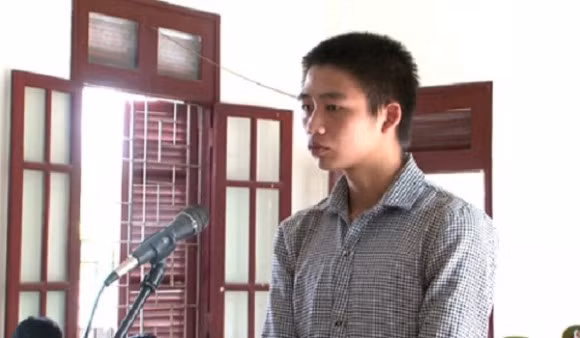 Bàn Tiến Hùng tại phiên tòa. Ảnh: Thanh Tuyền.