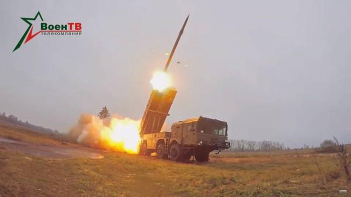 "Belarus đã hiện đại hóa hệ thống phòng không cho Azerbaijan, nâng cấp trang thiết bị quân sự của họ, và điều này đi ngược lại thực tế Minsk nhận ra cả Armenia lẫn Azerbaijan đều là thành viên của Tổ chức hiệp ước phòng thủ tập thể - CSTO".