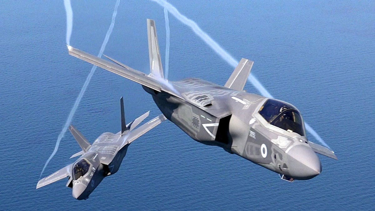 Điều này được thực hiện nhờ tiêm kích tàng hình thế hệ năm F-35 Lightning II, rõ ràng là chúng đã sử dụng hệ thống tác chiến điện tử cực mạnh từ khoảng cách vài chục km.