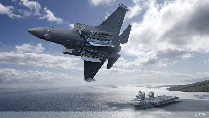 Điều cần đặc biệt chú ý nữa chính là những máy bay trinh sát điện tử của Anh và cả Mỹ thường xuyên hoạt động gần căn cứ không quân Hmeimim với tần suất lên tới vài lần một tuần.