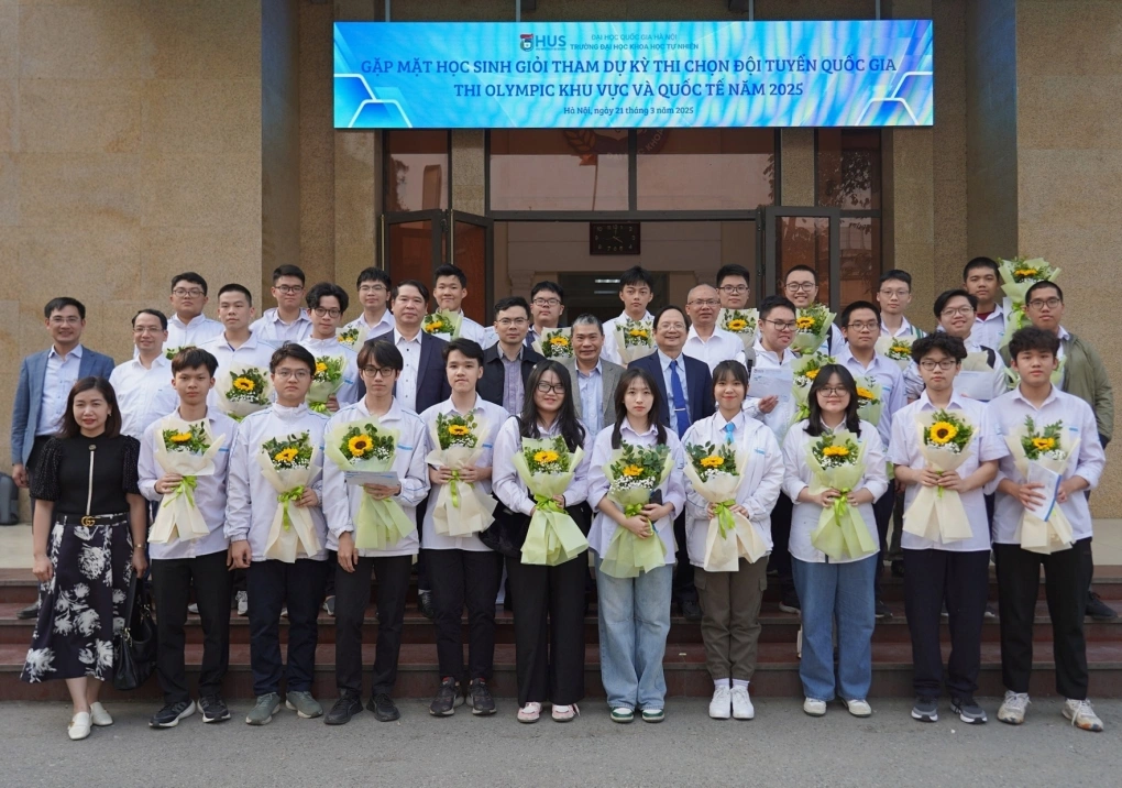 37 thi sinh du thi Olympic quoc te va khu vuc nam 2025
