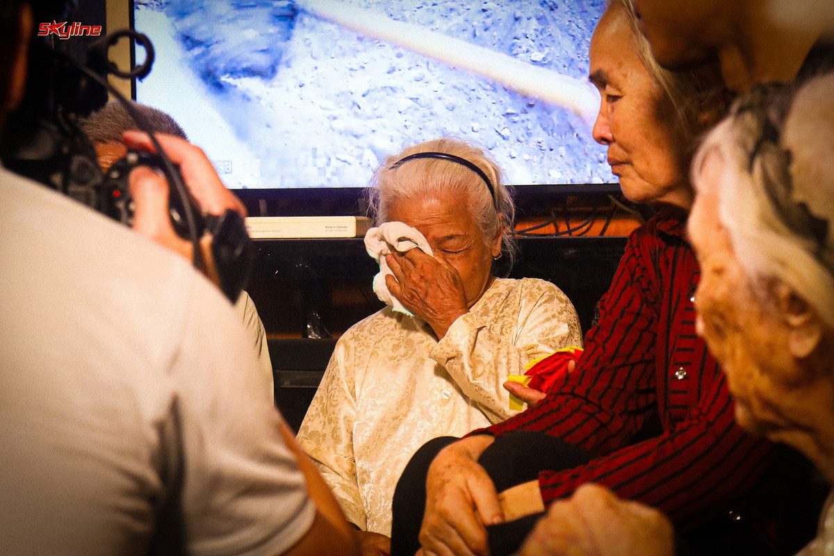 Guong mat tre Phung Quang Trung: Phuc dung ngan anh liet si tu trai tim-Hinh-6