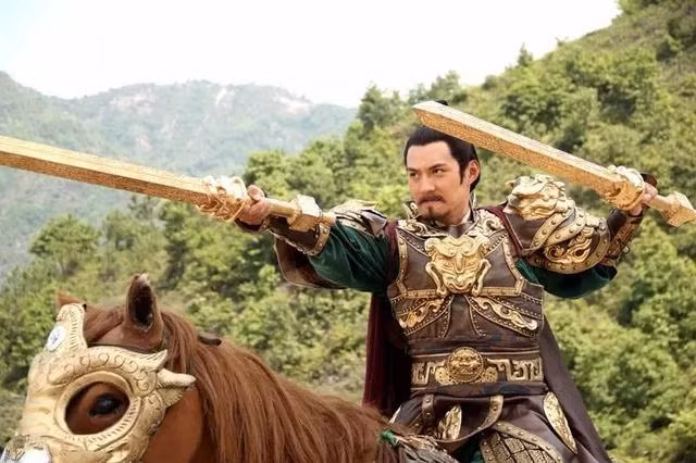 Theo kết quả nghiên cứu của các chuyên gia, giản là vũ khí trông giống như giáo nhưng có kích thước ngắn hơn. Nó thường được sử dụng theo 1 cặp.