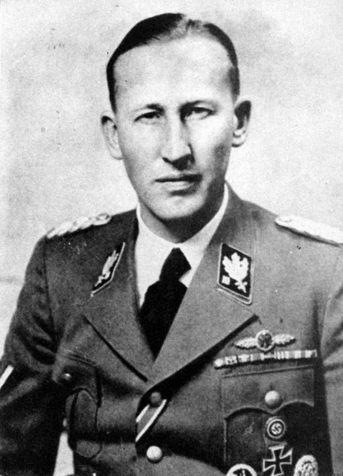 Chiến dịch Anthropoid (1942) là mật danh vụ ám sát Reinhard Heydrich - một trong những nhân vật cao trong chính quyền Đức quốc xã ở Praha. Vụ ám sát diễn ra vào ngày 27/5/1942. Heydrich bị thương trong vụ ám sát và tử vong ngày 4/6.