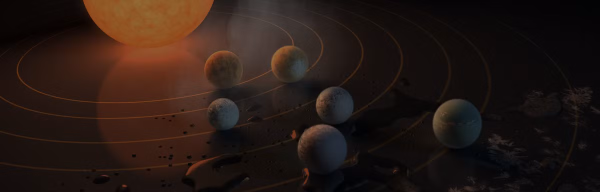 Thêm nữa, TRAPPIST-1e cũng có thể có bầu không khí mỏng hơn và ít nước hơn so với các hành tinh còn lại. Thế nhưng, điều kiện này lại khá tương đồng với Trái đất.