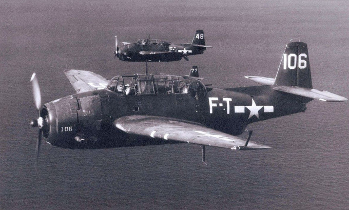 Vào ngày 5/12/1945, 6 máy bay Mỹ mất tích bí ẩn khi diễn tập ở vùng biển tam giác quỷ Bermuda. Trong số này có 5 máy bay ném bom ngư lôi TBM Avenger với các số hiệu: FT-28, FT-36, FT-3, Ft-117 và FT-81.