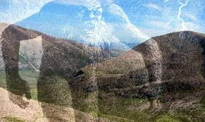 Những người leo núi khi nghe thấy âm thanh hoặc nhìn thấy bóng dáng của Am Fear Liath Mòr không khỏi hoảng loạn và bỏ chạy.