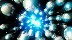 Đến lúc đi ngủ, người đàn ông kể với vợ về việc kỳ lạ nhìn thấy khi bước chân vào nhà. Lúc này, người vợ cũng nói đã nhìn thấy mộ "bản sao" của mình khi ấy. Điều đó khiến bà giật mình sợ hãi.