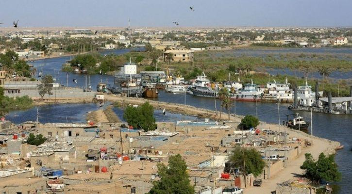 Thành phố Basra của Iraq nằm cạnh dòng sông Shatt al-Arab chảy vào vịnh Ba Tư. Xung quanh chủ yếu là đầm lầy trũng thấp, thành phố Basra có thể bị nhấn chìm toàn bộ hoặc một phần trước năm 2030.