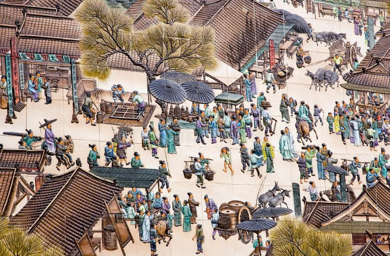 Vì vậy, giới chuyên gia tỉ mỉ nghiên cứu đôi giày cỏ tìm thấy trong mộ cổ và phát hiện bí mật bất ngờ giúp nó còn gần như nguyên vẹn theo thời gian.