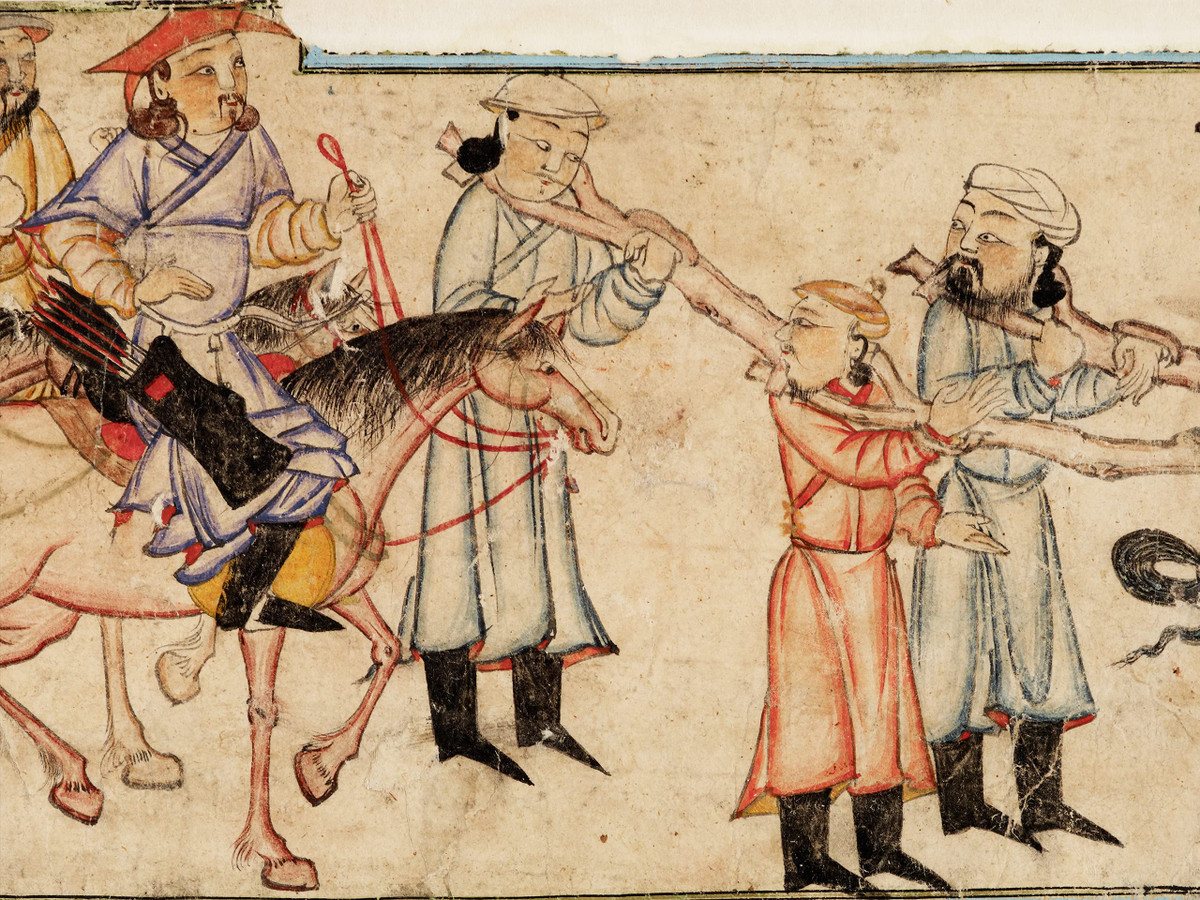 Theo các chuyên gia, những bím tóc này đều thuộc về phụ nữ. Từ đây, họ suy đoán, những phụ nữ này rất có thể là nạn nhân trong lễ hiến tế cho chủ nhân ngôi mộ sau khi người này qua đời.