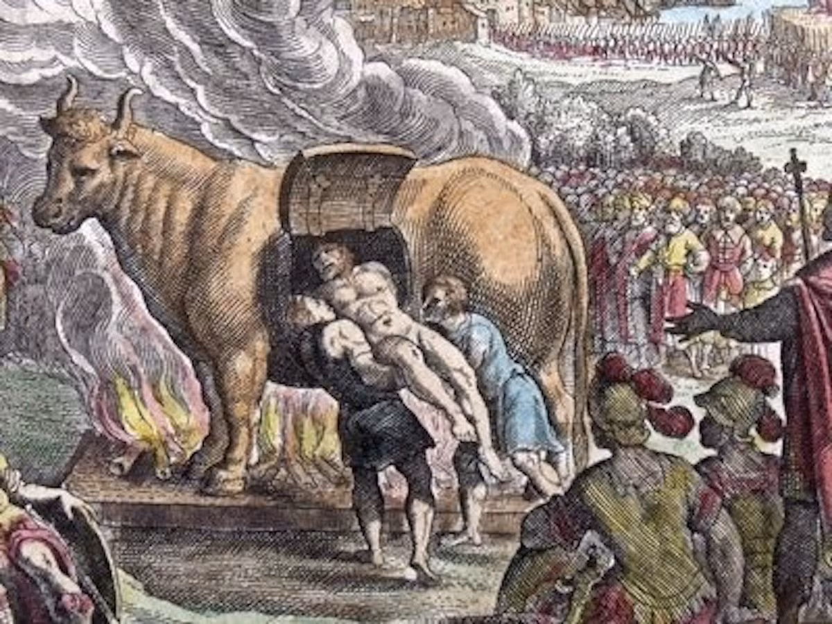 Perilaus là người tạo ra dụng cụ tra tấn con bò đồng. Một số sử liệu ghi chép ông cũng chính là người đầu tiên chết vì phương pháp hành hình đó. Phạm nhân sẽ bị tống vào bên trong bụng con bò đồng rồi khóa chặt cửa.