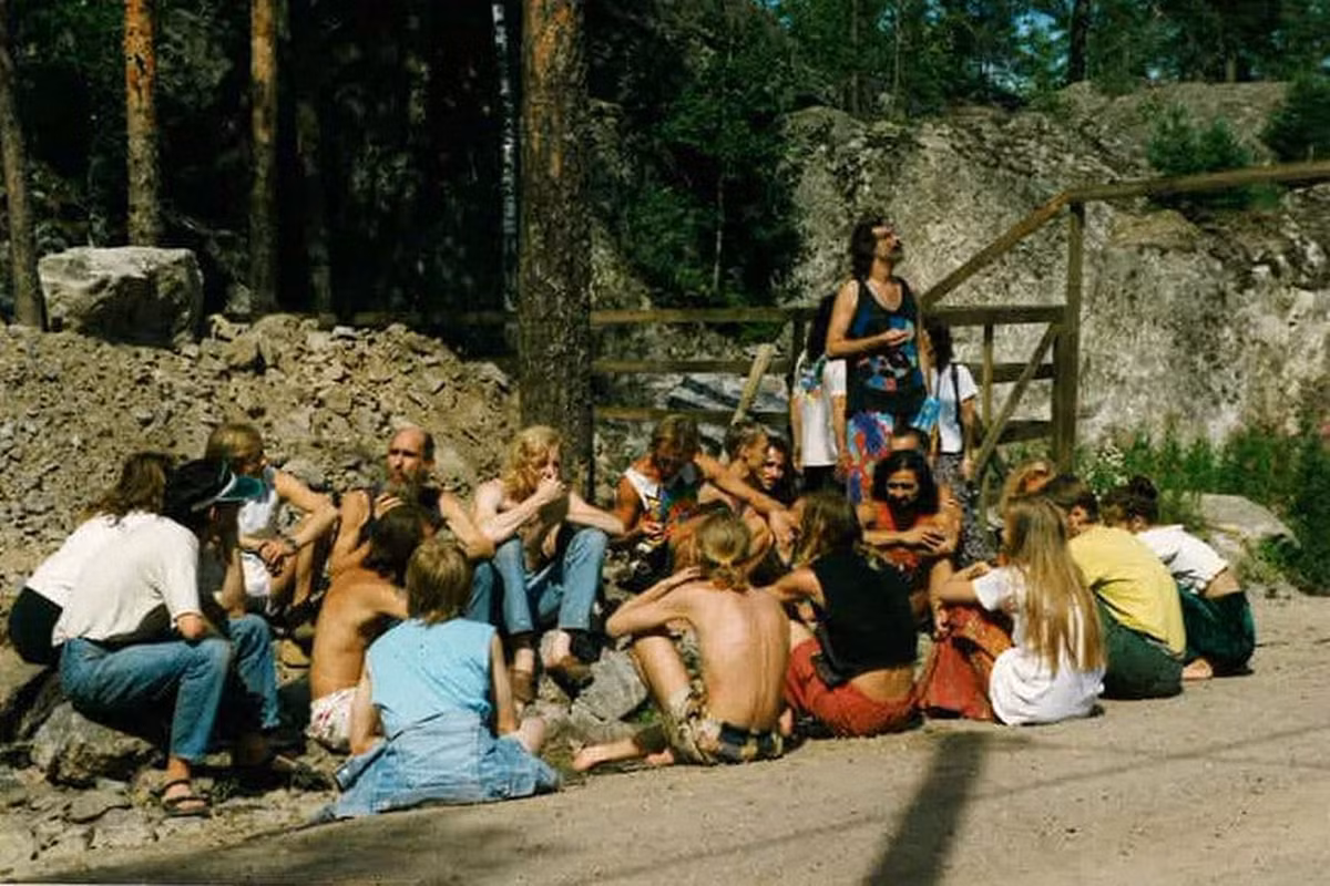 Một số thông tin được lan truyền rộng rãi kể về kho báu “Lemminkainen Hoard” gồm khoảng 50.000 viên đá quý như: hồng ngọc, ngọc bích, ngọc lục bảo và kim cương.