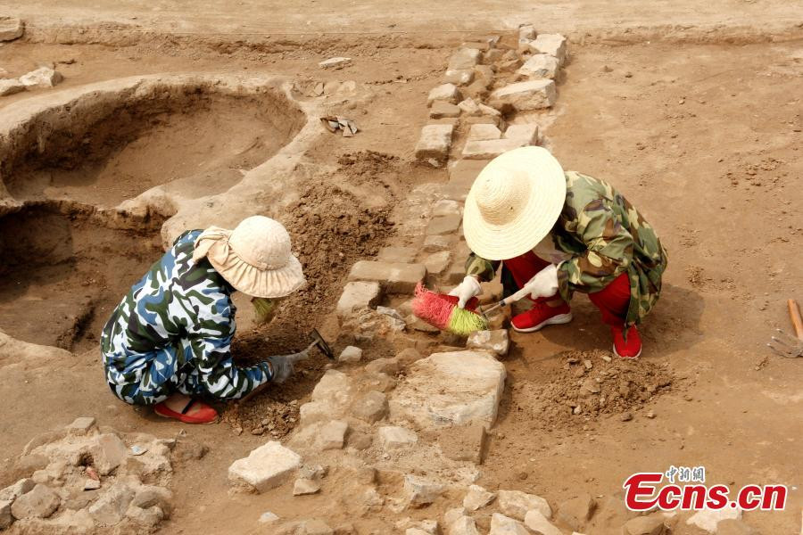 Thêm nữa, các cỗ quan tài vô cùng chắc chắn, khó cạy mở dù không sử dụng bất cứ chiếc đinh nào. Sau hàng ngàn năm, chúng vẫn còn khá nguyên vẹn thay vì bị mục nát như nhiều cỗ quan tài cổ khác.