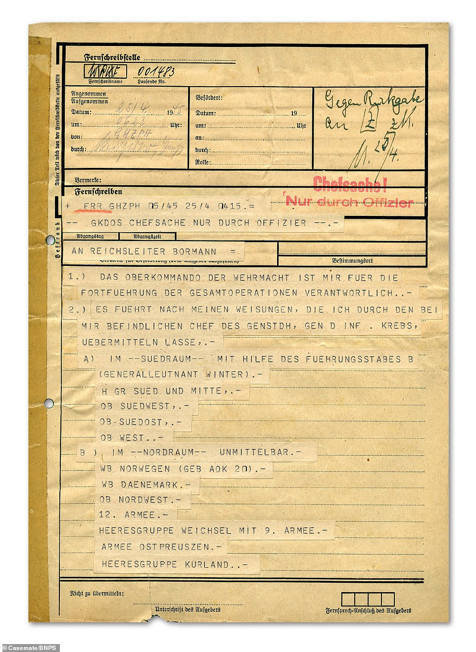 Khi biết chính quyền Đức quốc xã sắp đi đến hồi kết, Hitler và các quan chức cấp cao đã tiêu hủy nhiều giấy tờ, tài liệu quan trọng để chúng không rơi vào tay đối phương. Do đó, việc Đại úy Michel Leroy tìm được những tài liệu mật trên là điều vô cùng quý giá. Ông Aiolfi gọi những giấy tờ này là "nhân chứng thực sự cho lịch sử".