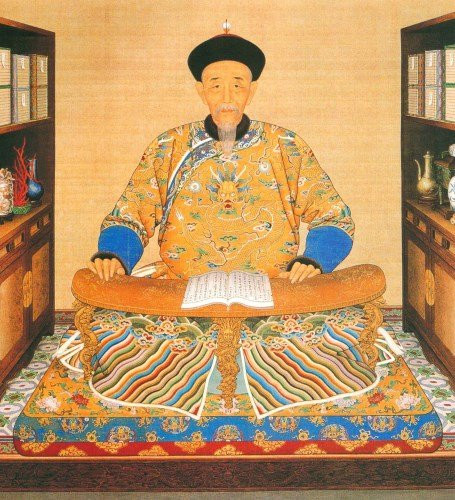 Lo sợ sẽ xảy ra điều tồi tệ nên nhóm chuyên gia nhanh chóng rời khỏi lăng mộ. Để bảo bảo an toàn, họ niêm phong lăng mộ cũng như lấp kín toàn bộ những lối vào mà trộm mộ đã đào.