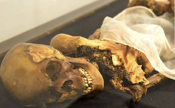 Trong cuộc khai quật tại dãy núi Altai vào năm 1993, các nhà khảo cổ đã tìm thấy một xác ướp công chúa Nga. Đây được xem là một trong những phát hiện khảo cổ quan trọng nhất thế kỷ 20.