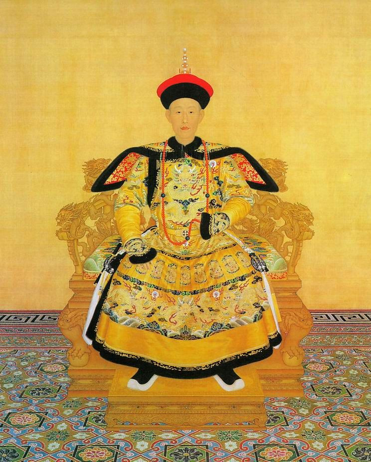 Càn Long nhìn thấy tài thơ của Thẩm Đức Tiềm có thể giúp mình chắp bút, hơn nữa Thẩm Đức Tiềm đã già lại thật thà nên có thể đáng tin cậy được. Chính vì thế khi phát hiện ra những bài thơ ông ta làm hộ lại được đề trong thi tập của ông ta thì một người với cá tính độc đoán như Càn Long đương nhiên sẽ cảm thấy càng phẫn nộ.