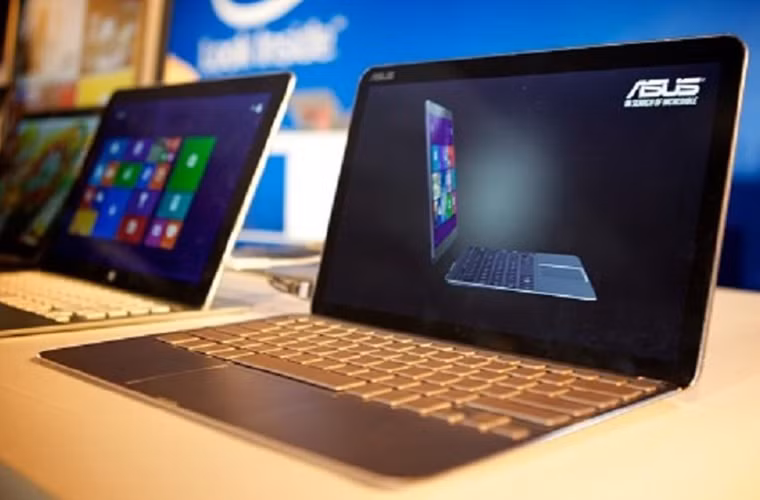 Mỏng hơn, nhanh hơn, nhẹ hơn, mạnh hơn: Với quá nhiều tùy chọn về laptop, tablet và các loại máy "lai", việc mua sắm PC đã trở nên phức tạp hơn. Điều đó sẽ càng không dễ dàng hơn trong năm tới khi một loạt công nghệ và thiết kế cách tân được ra mắt, đặc biệt với sự xuất hiện những mẫu laptop chỉ mỏng cỡ 15mm.