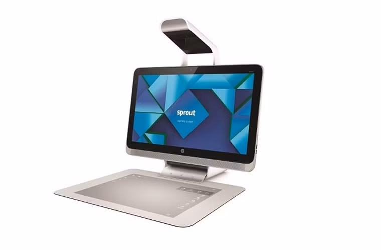 Máy tính để bàn "thông minh": Từ một cái thùng máy "vô tri", máy tính để bàn (desktop) đã trở thành một trung tâm dành cho trí tưởng tượng và sáng tạo, nhờ kết hợp các công nghệ mới như camera cảm biến đo chiều sâu (depth-sensing) và in 3D, mang đến một loạt các cải tiến đột phá về PC như máy tính Sprout của HP.