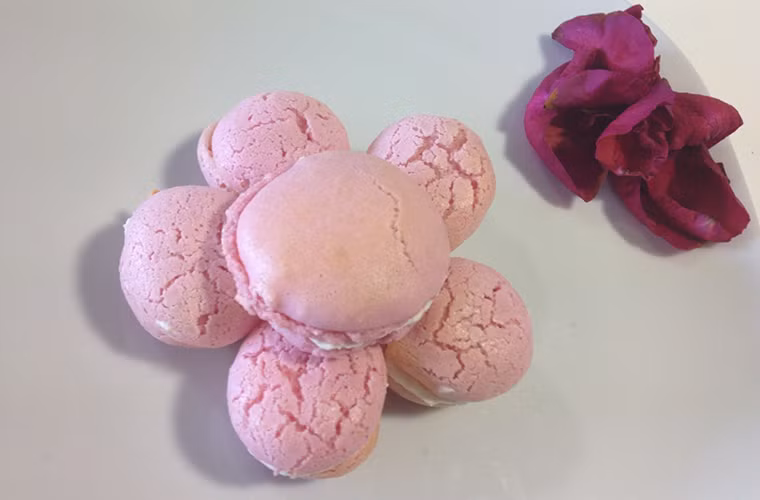 Máy in 3D "Foodini" còn làm được cả bánh ngọt, như món bánh Macaron của Pháp này...