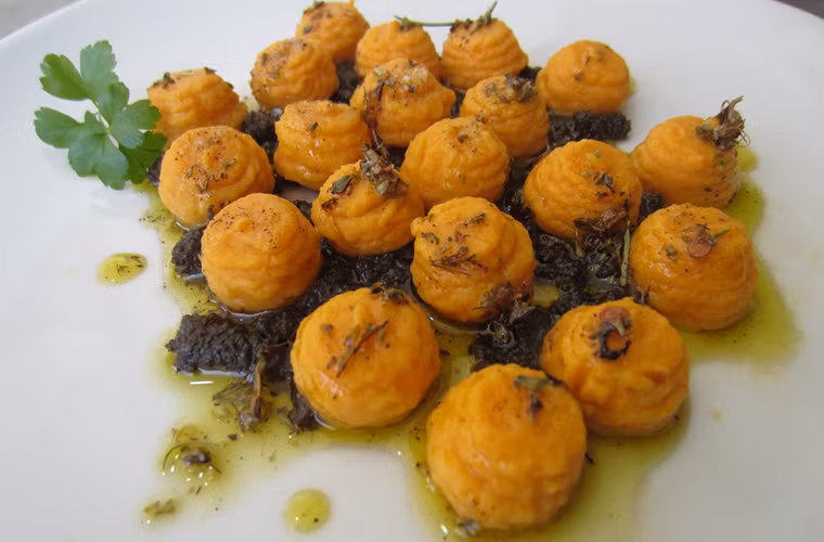 ...hay là món pasta bí đỏ của Ýcũng phức tạp không kém này.