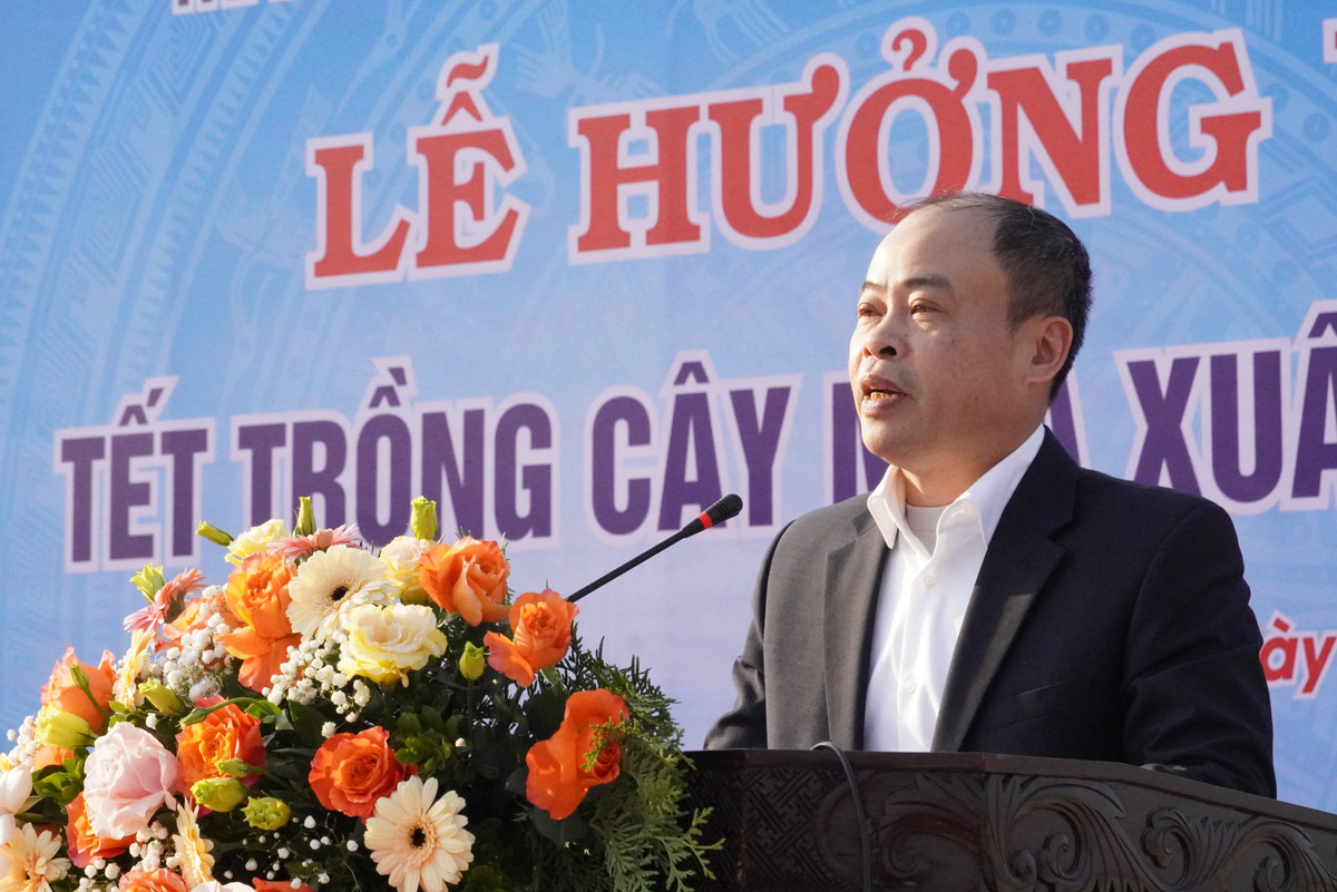 Hai Duong: Bi thu Tinh uy phat dong Tet trong cay xuan Quy Mao 2023-Hinh-10
