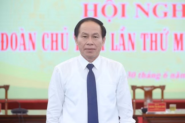 Ngày 17/4/2018, HĐND tỉnh Hậu Giang bầu ông Châu giữ chức Chủ tịch tỉnh. Tháng 8/2020, ông được bầu giữ chức Bí thư Tỉnh ủy Hậu Giang. 