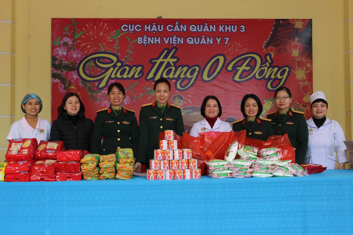 Gian hàng 0 đồng tại BV Quân y 7…ấm lòng bệnh nhân ngày Tết Gian hang 0 dong tai BV Quan y 7…am long benh nhan ngay Tet