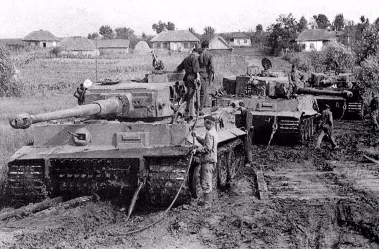 Nhìn chung với sức mạnh của xe tăng hạng nặng Tiger I sẽ giúp Nhật Bản phần nào biến giấc mơ đánh bại Thủy quân Lục chiến Mỹ, Hải quân Mỹ trong cuộc đọ sức trên bộ thành hiện thực. Ngay năm 1943, Đại sức Nhật Hiroshima đã được phía Đức nhiệt tình đưa tới cơ sở Kummersdorf và được tận mắt xem quá trình sản xuất Tiger tại nhà máy Henschel. Qua vài lần tiếp cận mẫu tăng, vị Đại sứ này đã nhanh chóng tổ chức đàm phán với Bộ Lực lượng Vũ trang Đức để đưa Tiger I về quê hương.