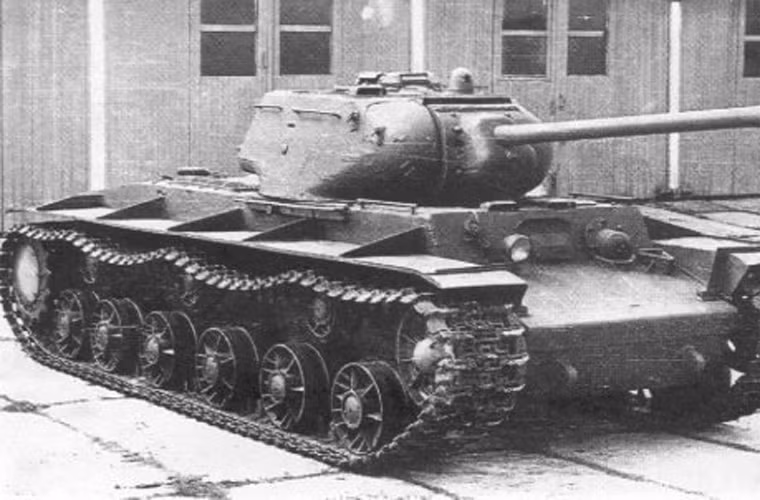 Mẫu thử nghiệm sản xuất năm 1944 xe tăng hạng nặng KV-100 dùng khung gầm KV-85 trang bị pháo 100mm S-34.