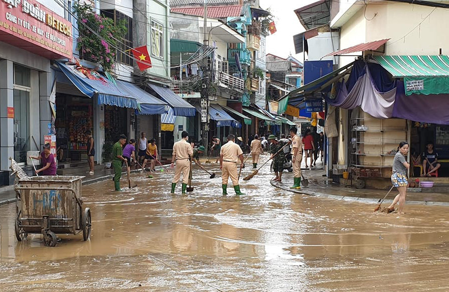 Quân dân chung sức...
