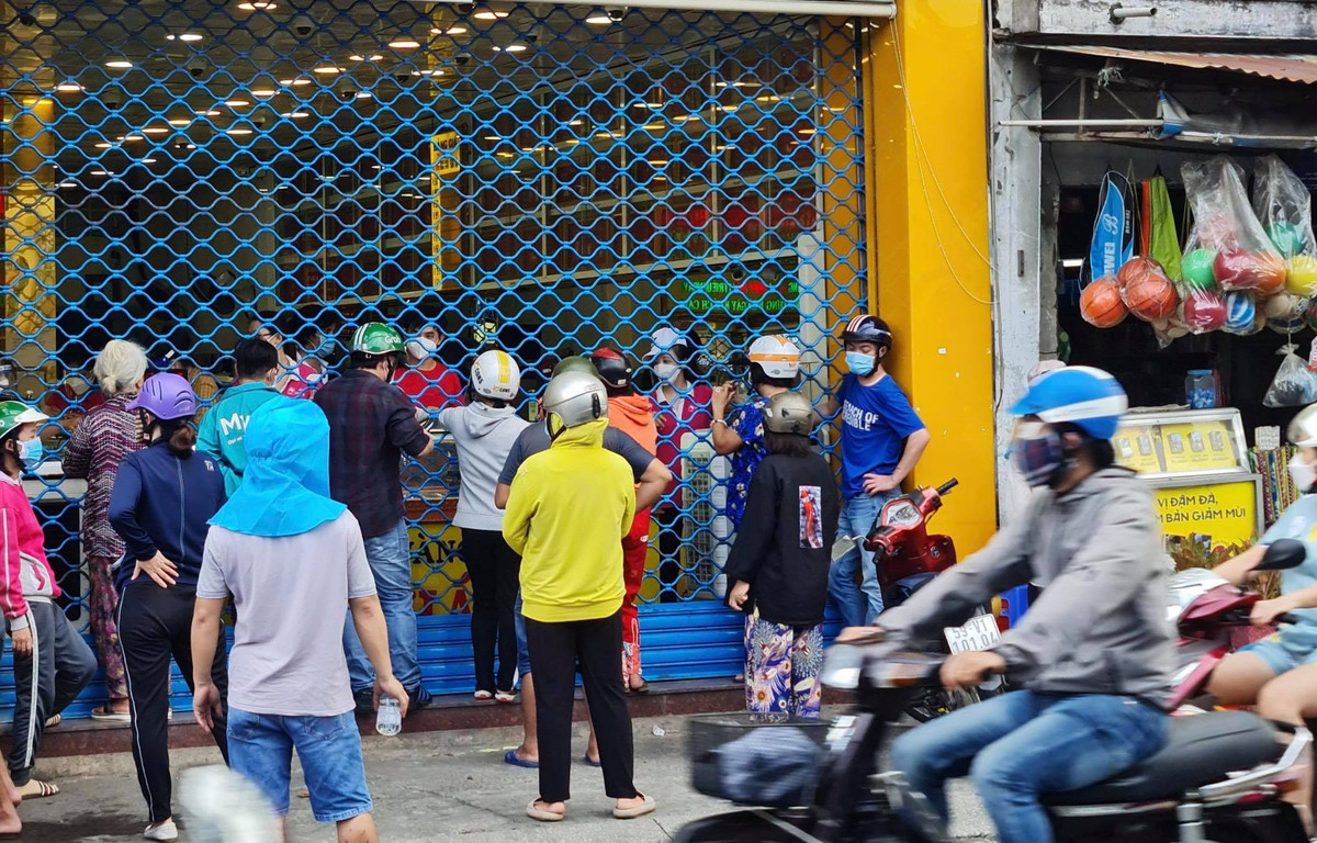 Binh thuong moi o TP HCM: “Zoom” pho sa, quan hang “nhu hoi“-Hinh-2