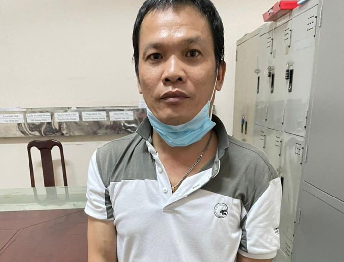  Bắt đối tượng giết người thương sau 14 năm lẩn trốn: Ngày 7/10, Công an tỉnh Bà Rịa – Vũng Tàu cho biết đã bắt giữ đối tượng Hồ Văn Bằng Anh (SN 1978, quê Trà Vinh). Anh là đối tượng bị cơ quan chức năng truy nã vì có hành vi sát hại người phụ nữ vào năm 2007 ở TP. Vũng Tàu. 