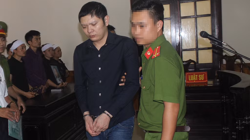 Ngày 26/4/2017, Tòa án nhân dân tỉnh Hà Tĩnh mở phiên tòa xét xử sơ thẩm và tuyên phạt nam tài xế taxi Nguyễn Văn Tiến mức án tử hình về tội giết người. Ngoài mức án này, nam tài xế này còn bị tuyên phạt 4 năm tù về tội cướp tài sản và 18 tháng tù về tội dâm ô trẻ em. Tổng hình phạt mà Tiến phải nhận là tử hình.