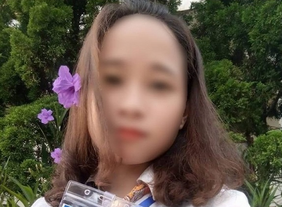 Điểm thi này đã kết thúc vào trưa ngày 3/7/2016. Theo đúng kế hoạch, 13h30 ngày 3/7/2016, chị Oanh và một số cán bộ coi thi sẽ quay về Đại học Sư phạm Huế nhưng chị xin ở lại để gặp một số bạn bè.