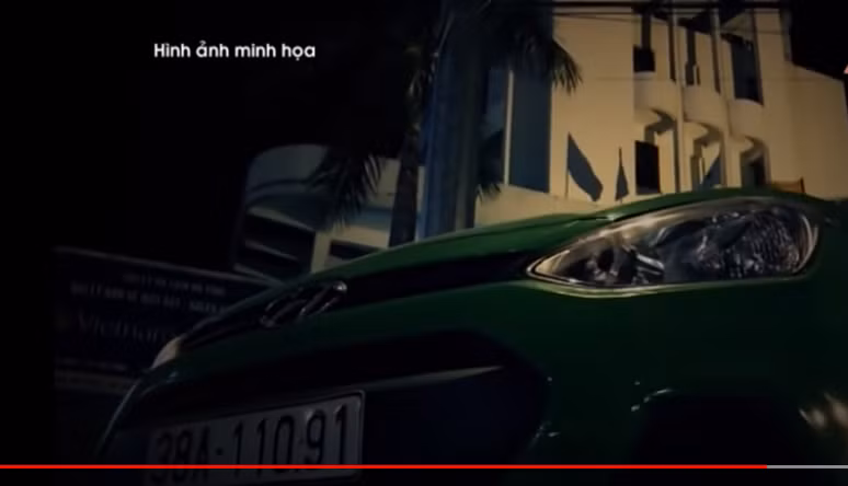 Rạng sáng 5/7, Cơ quan điều tra đã triệu tập Nguyễn Văn Tiến đang ở khối phố Tân Tiến, phường Thạch Linh, TP Hà Tĩnh. Tiến là lái xe taxi mang biển kiểm soát 38A - 11091 của hãng Taxi Mai Linh - chiếc xe đã chở Phạm Thị Oanh đi lễ. Qua đấu tranh, khai thác, với những tài liệu, chứng cứ thu thập được, cơ quan điều tra đã buộc Nguyễn Văn Tiến đã phải cúi đầu nhận tội.