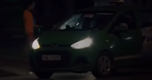 Tại cơ quan điều tra đối tượng Nguyễn Văn Tiến khai nhận, chiều tối ngày 3/7/2016, khi Tiến chở khách đi trên đường 70 thấy chị Oanh vẫy trước khu vực khách sạn SaiLing. Sau khi trả khách, Tiến quay lại đón chị Oanh xuống nhà thờ An Nhiên, sau đó đưa chị Oanh đến nhà bạn. Trên đường về, gã trai này nảy sinh ý định giết người, cướp tài sản.