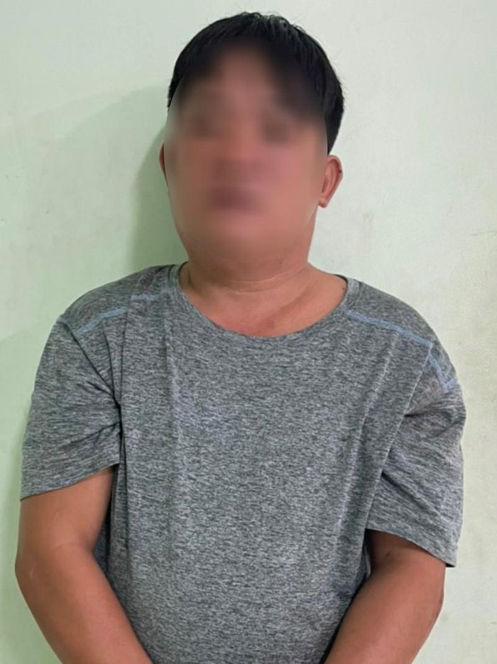  Đỗ ô tô lấn sang sân nhà mình, em trai đâm chết anh ruột: Mâu thuẫn phát sinh từ việc người anh đậu ô tô lấn sang sân nhà, Lương Minh Châu (37 tuổi, trú thị xã Bến Cát, Bình Dương) đã dùng dao đấm chết người anh ruột là Lương Hồ V. (39 tuổi). Ngày 3/10, Châu bị Công an tỉnh Bình Dương tạm giữ để điều tra. 