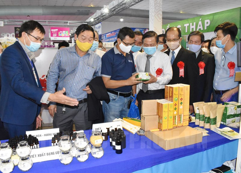 Các hoạt động xúc tiến thương mại bao gồm hội chợ, triển lãm, hội nghị, sự kiện kết nối cung cầu, tiêu thụ sản phẩm có điều kiện.