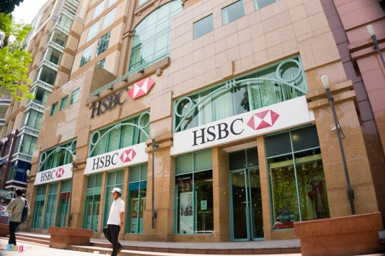 Tổ chức tín dụng, chi nhánh ngân hàng nước ngoài, kho bạc, các cơ sở kinh doanh dịch vụ trực tiếp liên quan đến hoạt động tín dụng, chi nhánh ngân hàng nước ngoài, logistics và bổ trợ doanh nghiệp, người dân. 