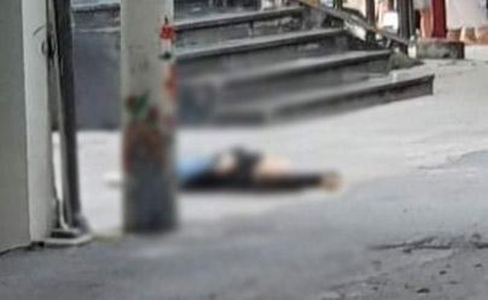  Cô gái tử vong trên vỉa hè ở Hà Nội âm tính với COVID-19: Ngày 1/10, Công an quận Thanh Xuân (Hà Nội) cho biết, đã hoàn tất công tác khám nghiệm tử thi, đồng thời bàn giao thi thể Đ.H.N (SN 1997; ở quận Nam Từ Liêm) cho về cho gia đình để mai táng. Qua xét nghiệm test nhanh nạn nhân âm tính với COVID-19. Nạn nhân rơi từ tầng 15 của tòa nhà chung cư cao tầng ở ngõ 12 Khuất Duy Tiến. 