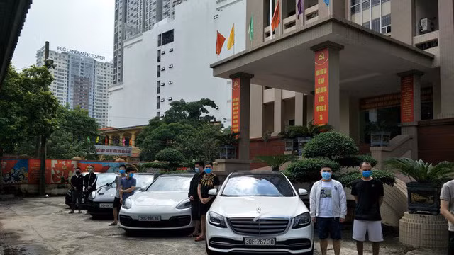 Các đối tượng tổ chức đánh bạc đã có một cuộc sống "vương giả" trong các căn hộ chung cư cao cấp, sử dụng xế hộp hạng sang. Bản thân "ông trùm" Nguyễn Minh Thành còn không nhớ mình đã thu lợi bao nhiêu tiền từ 2 game bài này.