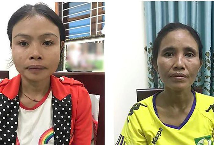  Lừa bán em họ qua biên giới để lấy 3 triệu đồng tiền công: Để kiếm tiền tiêu xài, Lo Thị Căm (SN 1987, trú huyện Kỳ Sơn, Nghệ An) đã đặt vấn đề với Moong Thị Xúm (SN 1976, trú cùng bản) rồi lừa bán em họ (dưới 16 tuổi) của mình sang Trung Quốc để lấy 3 triệu đồng. Ngày 4/10, Công an huyện Kỳ Sơn cho biết, vừa khởi tố, bắt tạm giam 2 đối tượng này. 