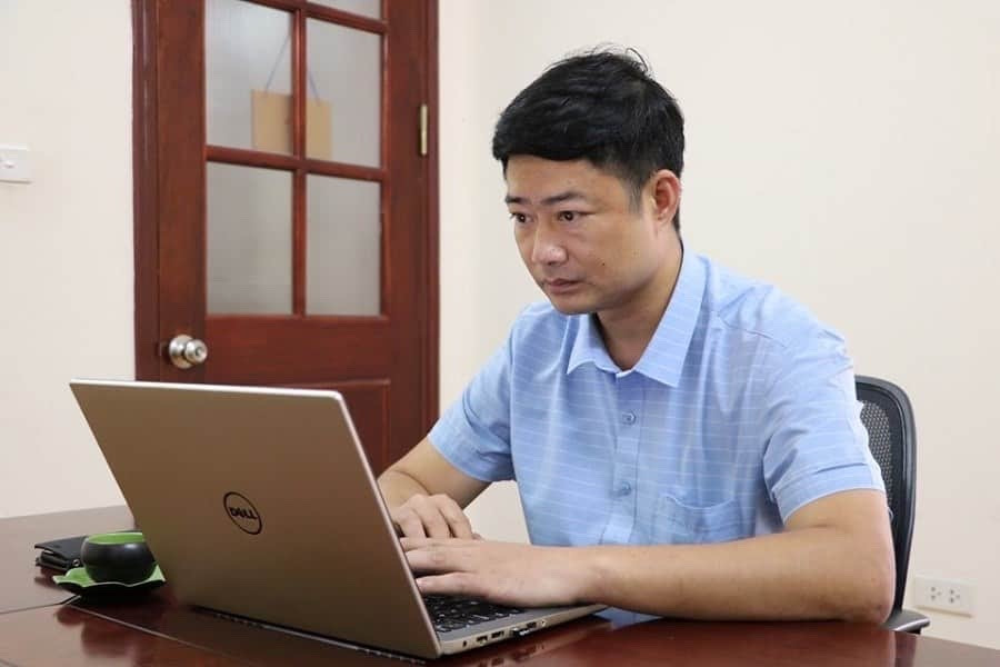 Dưới góc độ pháp lý, trao đổi với PV Báo Tri thức và Cuộc sống, luật sư Vũ Văn Biên - Giám đốc Công ty Luật TNHH An Phước cho rằng, xử lý vật chứng là việc cơ quan, người tiến hành tố tụng có thẩm quyền, tùy thuộc vào từng giai đoạn tố tụng, căn cứ vào các quy định của pháp luật quyết định số phận pháp lý của vật chứng đã được thu thập. 