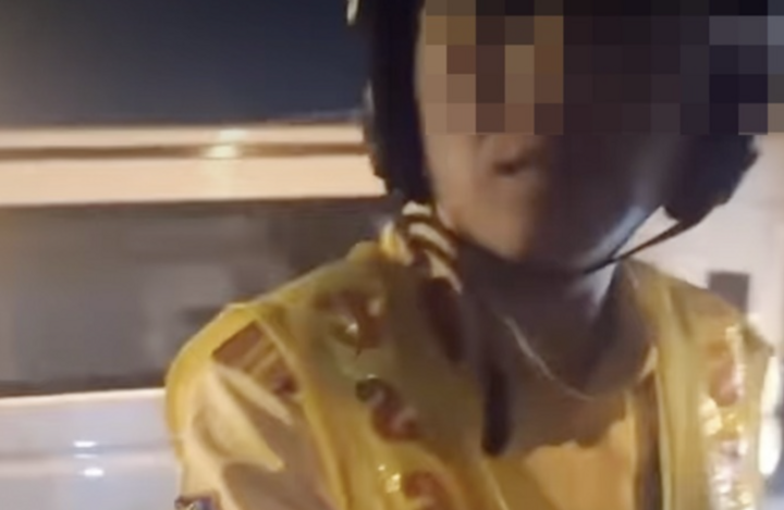 Tam dinh chi CSGT xung “tao - may” voi nguoi vi pham giao thong