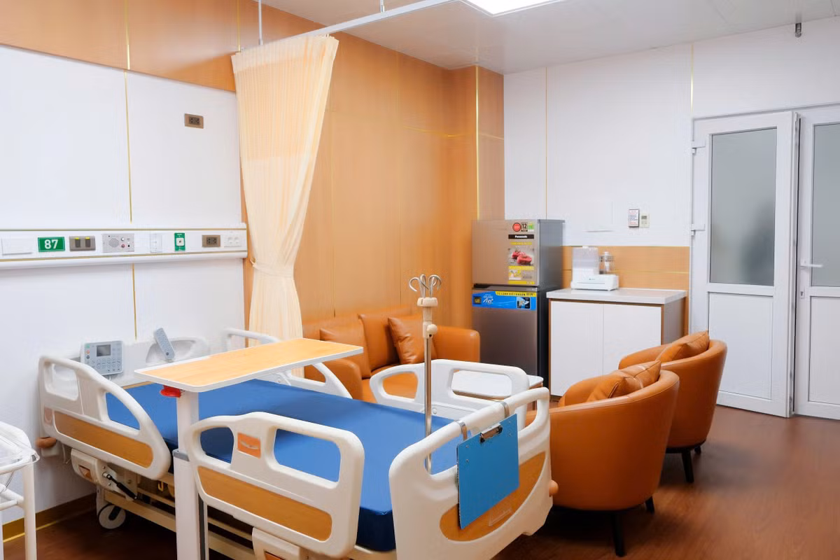 Giường khu dịch vụ có giá từ 1,5 triệu đến 5 triệu đồng, tuỳ theo hạng VIP và số giường, dịch vụ trong phòng… (Ảnh BVCC)