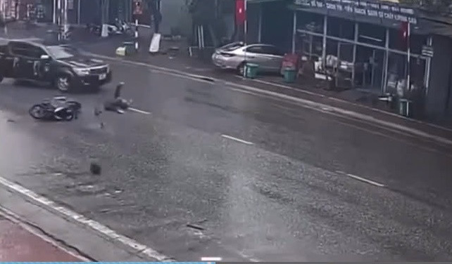 Tuyen Quang: Xu ly tai xe mo cua xe khong dam bao ATGT